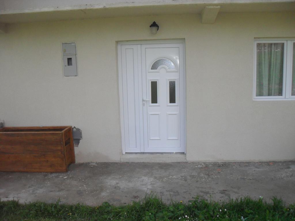 Guest House Baranin Pitomine Žabljak Esterno foto