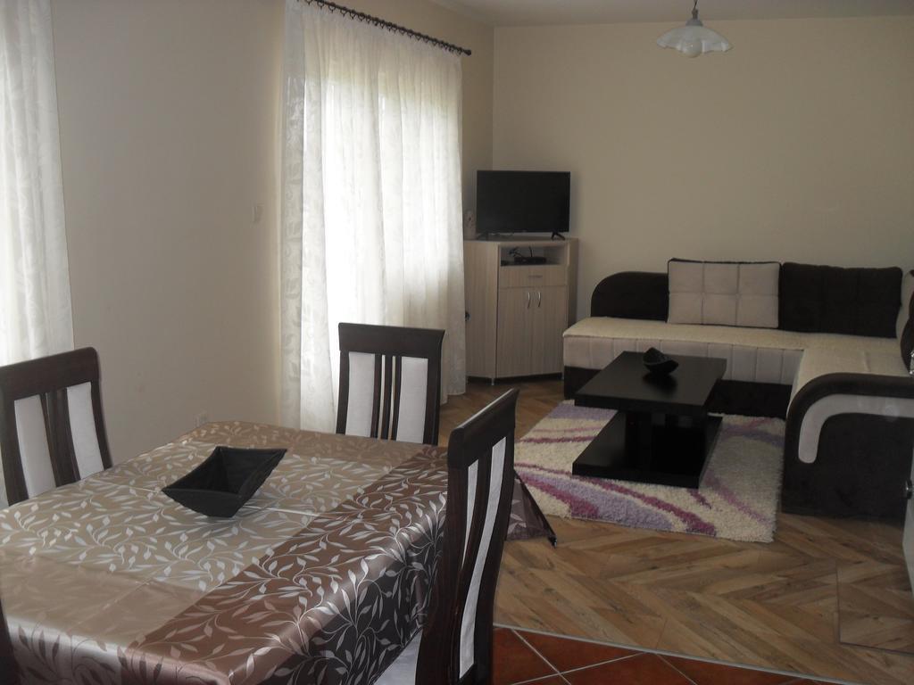 Guest House Baranin Pitomine Žabljak Esterno foto