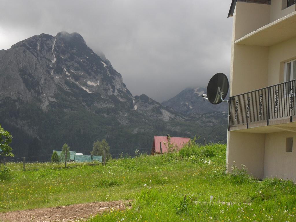 Guest House Baranin Pitomine Žabljak Esterno foto