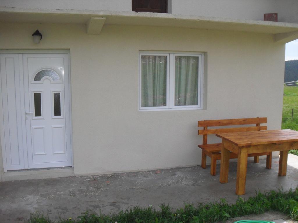 Guest House Baranin Pitomine Žabljak Esterno foto