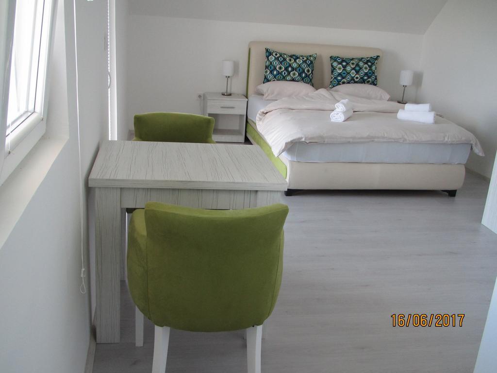 Guest House Baranin Pitomine Žabljak Esterno foto