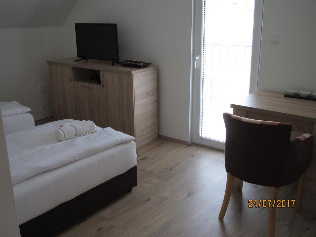 Guest House Baranin Pitomine Žabljak Esterno foto
